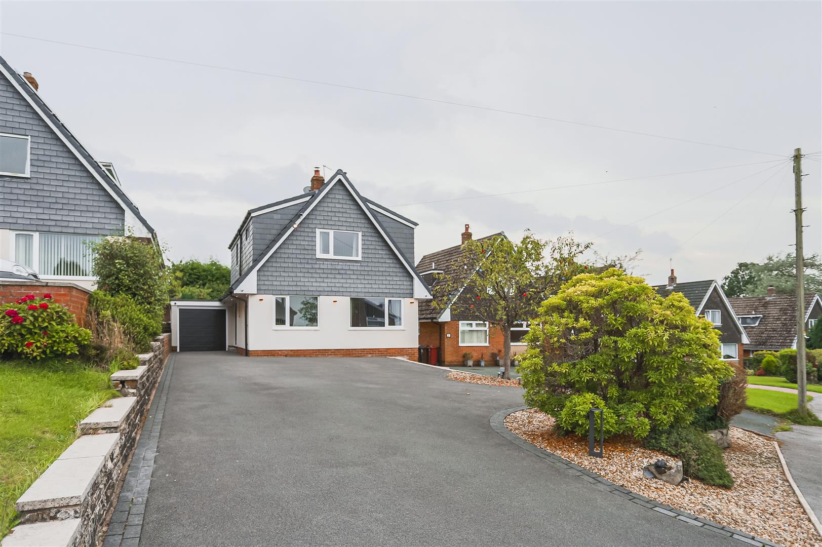 4 Bed Detached House For Sale - Main Image